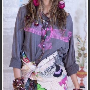 Magnolia Pearl Hawk Viggo tee